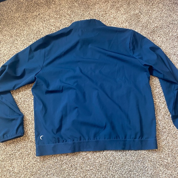 Zyia Windbreaker - Picture 2 of 4